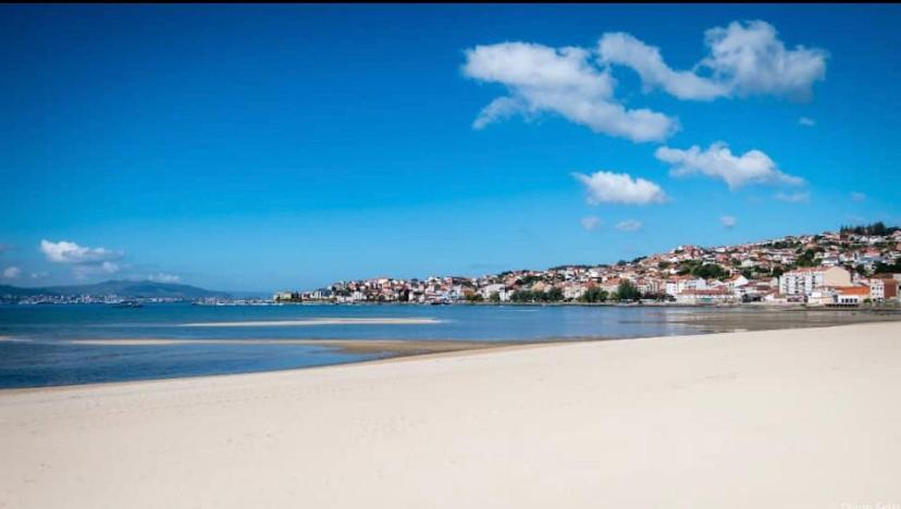 Apartamento Playa A Xunqueira, A 15 Min Vigo Moana Luaran gambar